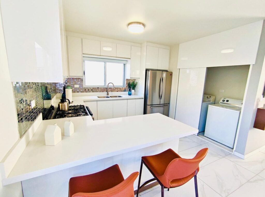 WhatsApp Image 2025-08-14 at 9.46.33 p. m. (2)